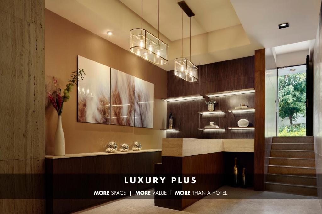 Felix Luxury Plus by Viadora