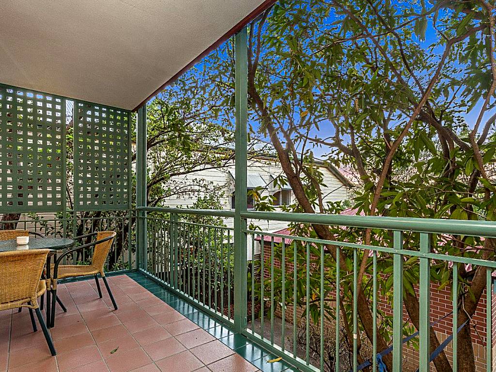 Airport International Motel Brisbane: Two-Bedroom Apartment with Balcony