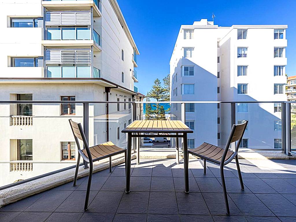 The Sebel Sydney Manly Beach: Superior Studio with Partial Ocean View