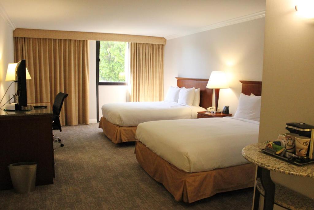 Ontario Airport Hotel & Conference Center