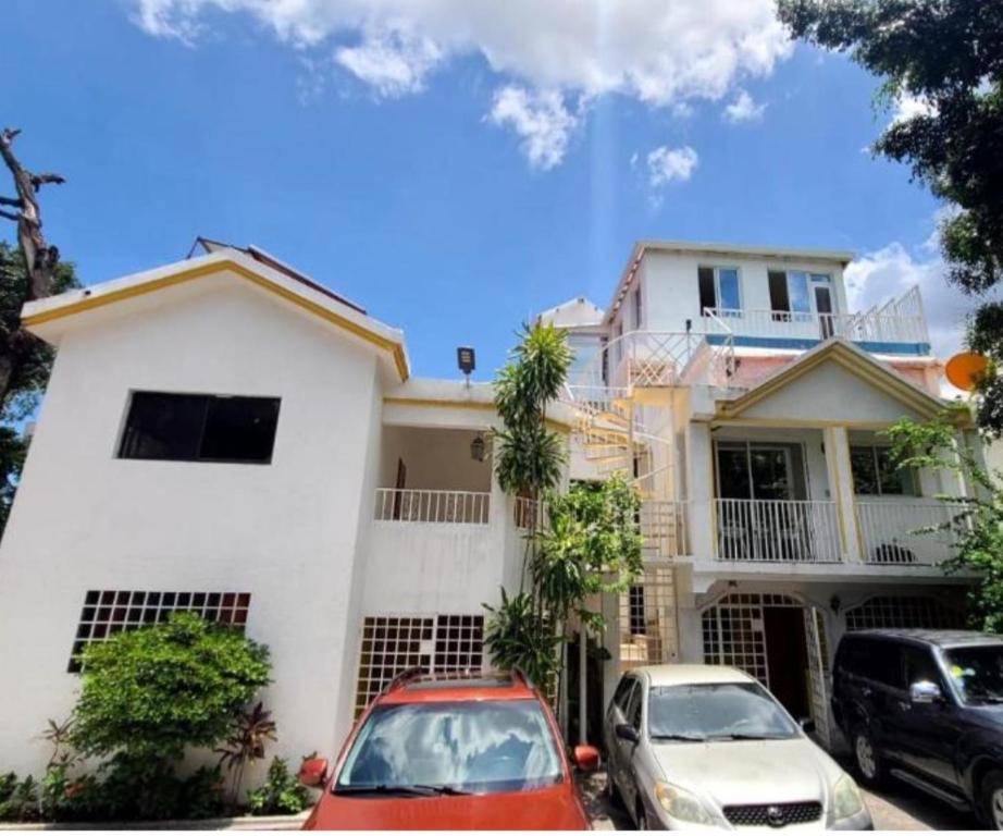 Delightful Two Bedroom Penthouse in Peguy-Ville